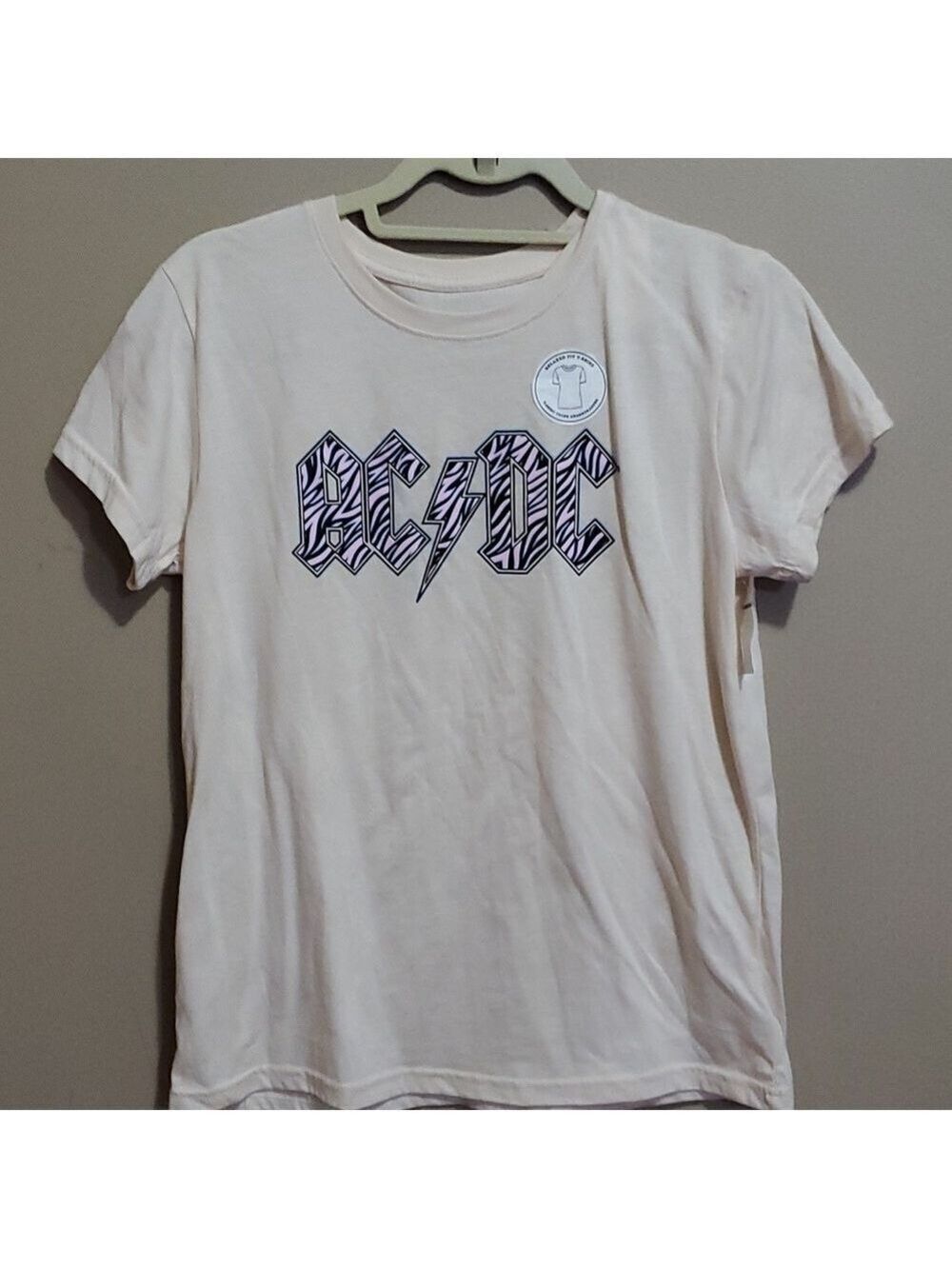 Ac/Dc rockband shirt size large